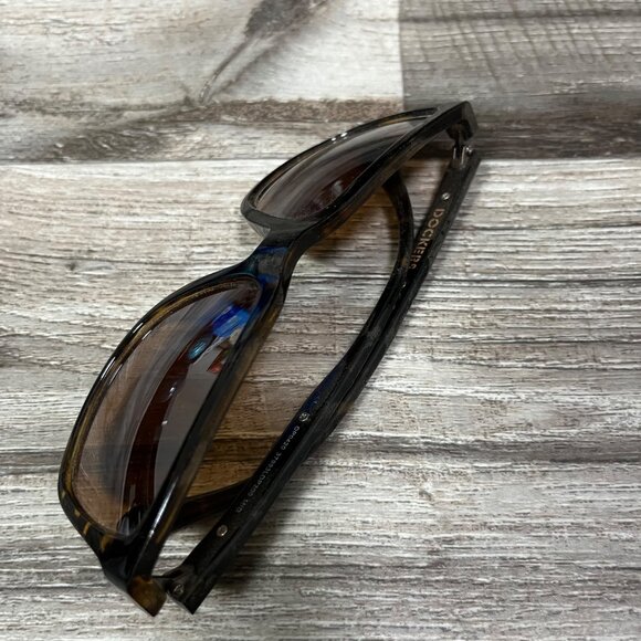 Dockers Tinted Sunglasses Unisex Golden Brown - Picture 4 of 5